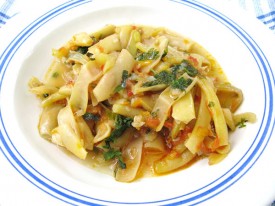 Mancare olteneasca de fasole verde (pastai)