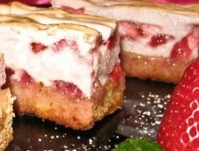 Piscot cu capsune si bezea